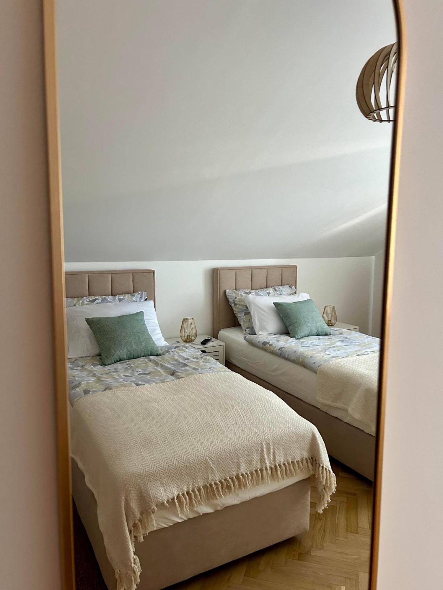 Apartman Tony Deluxe Near Zagreb Airport Velika Gorica Dış mekan fotoğraf